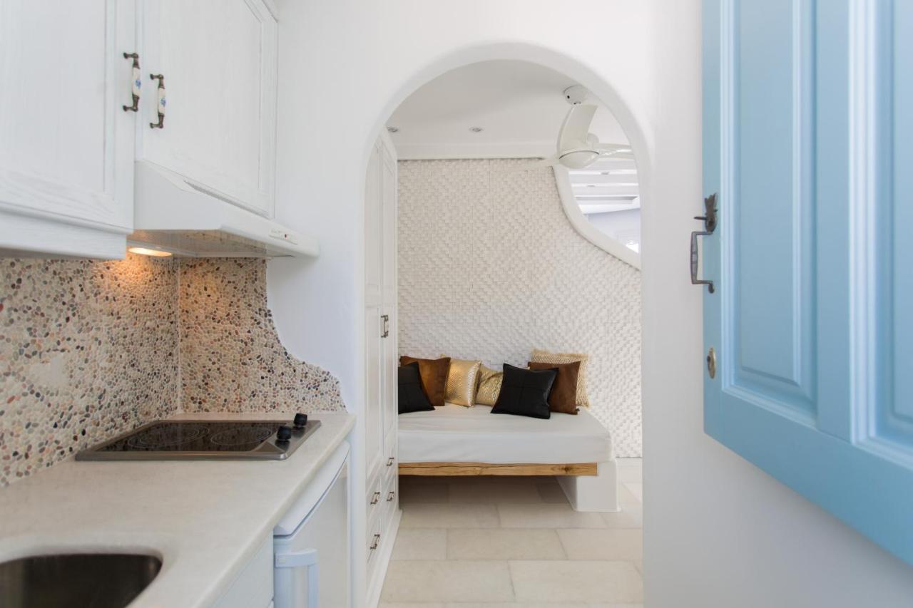 Naxian Riviera Exclusive Seafront Suites, Junior Suite Agios Prokopios  Exteriör bild