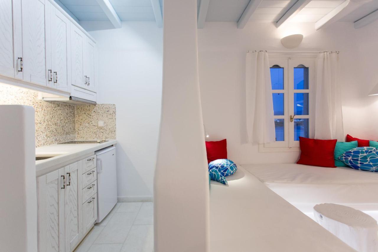 Naxian Riviera Exclusive Seafront Suites, Junior Suite Agios Prokopios  Exteriör bild